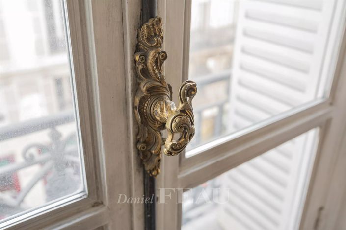 Image No.18-5 Bed Apartment for sale