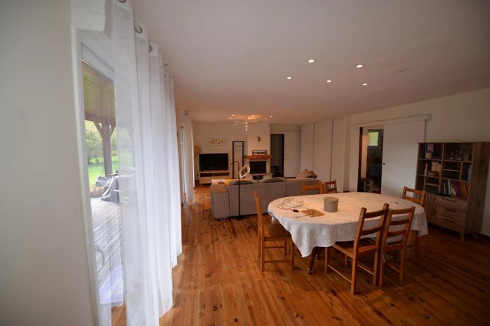 Image No.6-3 Bed House for sale