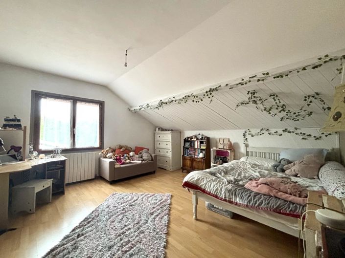 Image No.19-9 Bed House for sale