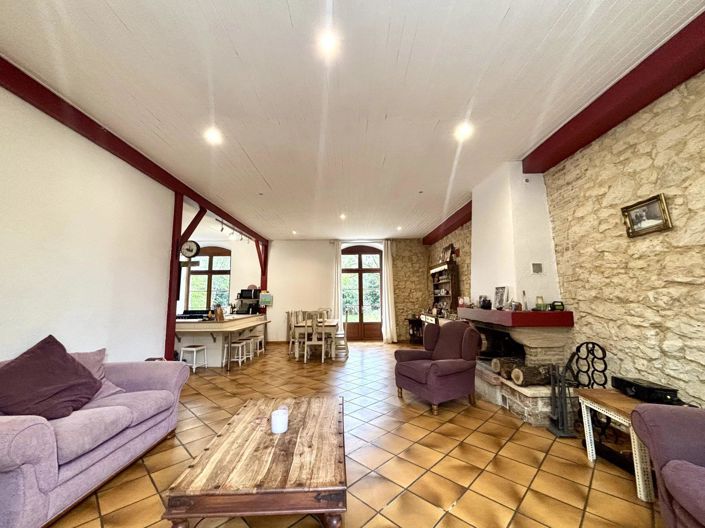 Image No.27-9 Bed House for sale