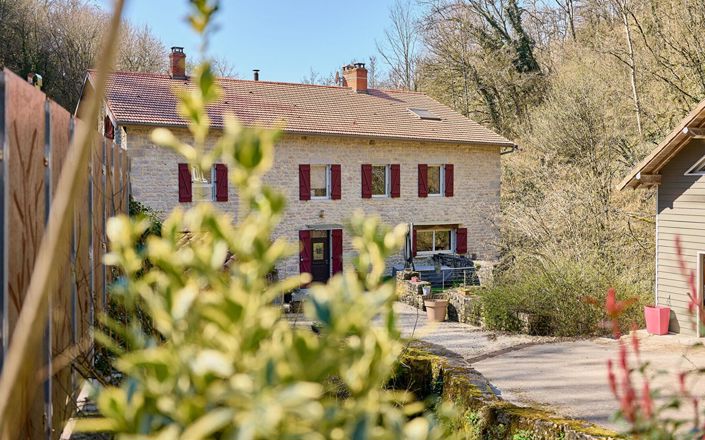 Image No.2-Propriété de 7 chambres à vendre à Montagna-le-Reconduit