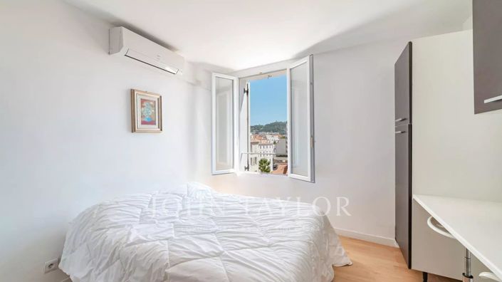 Image No.15-4 Bed Apartment for sale