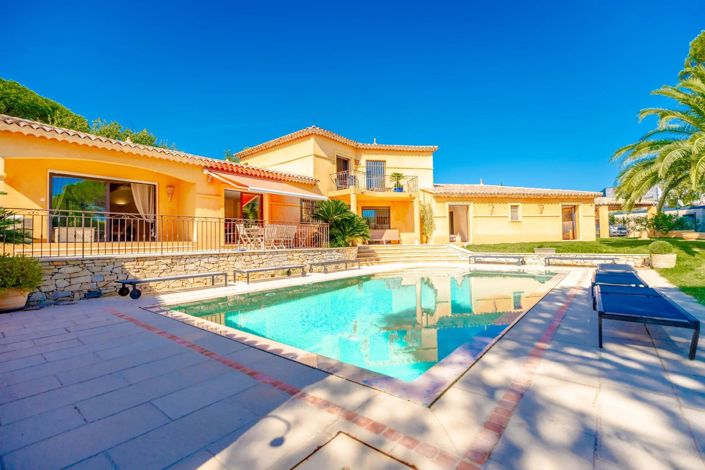 Image No.1-5 Bed House for sale