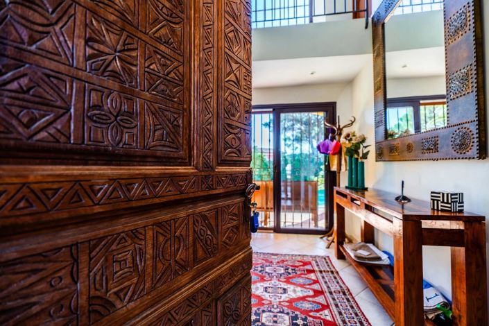 Image No.12-5 Bed House for sale