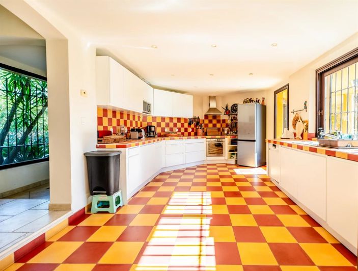 Image No.14-5 Bed House for sale