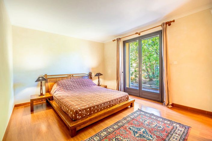 Image No.15-5 Bed House for sale