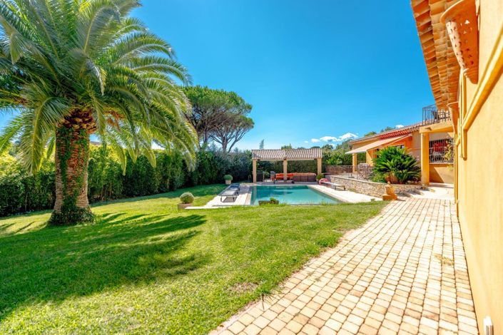 Image No.5-5 Bed House for sale