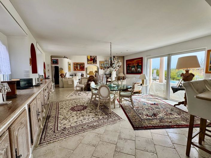 Image No.8-Maison de 6 chambres à vendre à Grimaud