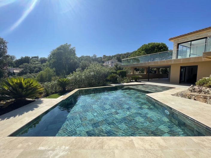 Image No.2-Maison de 6 chambres à vendre à Grimaud