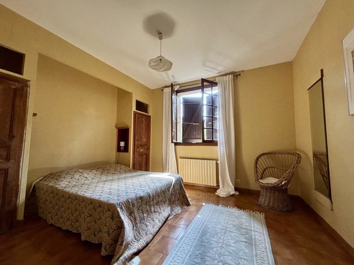 Image No.19-5 Bed House for sale