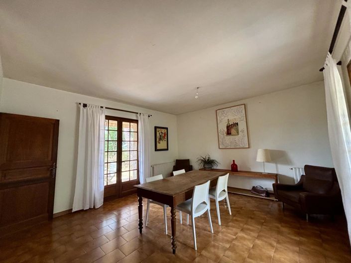 Image No.5-5 Bed House for sale