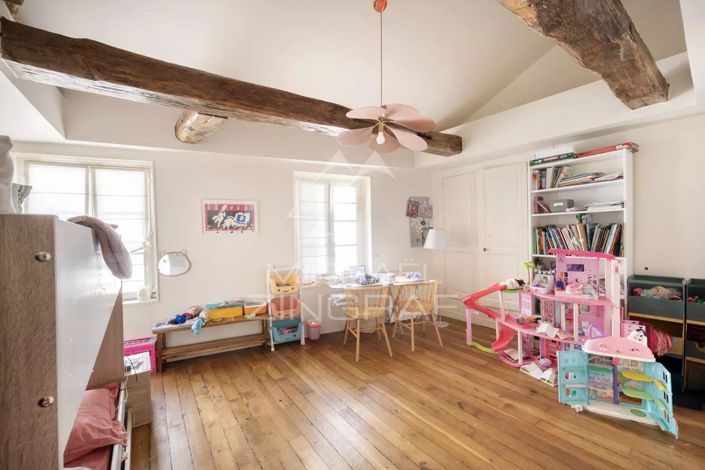 Image No.10-3 Bed Apartment for sale