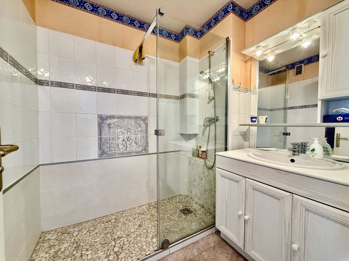 Image No.9-3 Bed Apartment for sale