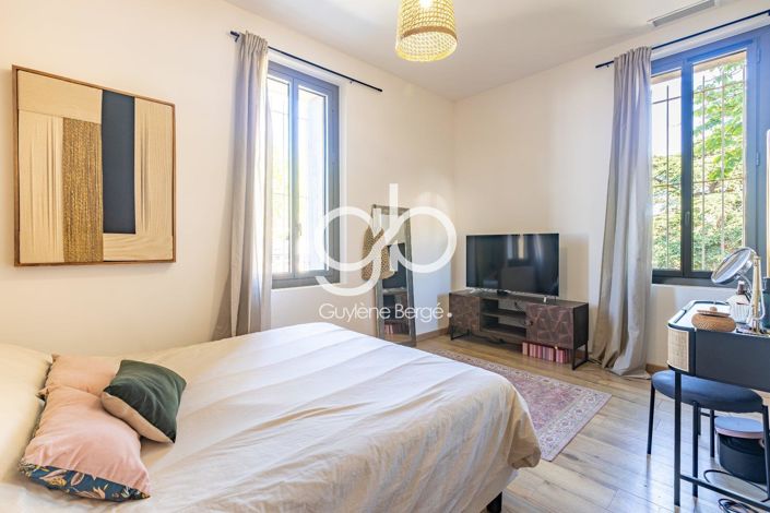 Image No.15-3 Bed House for sale