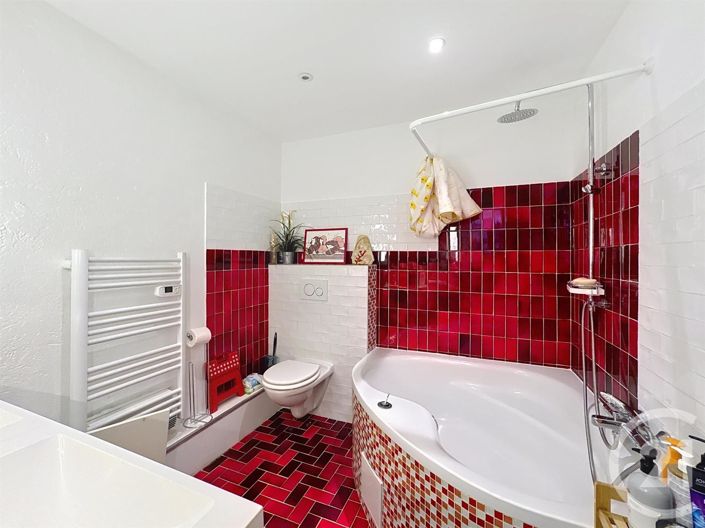 Image No.13-3 Bed House for sale