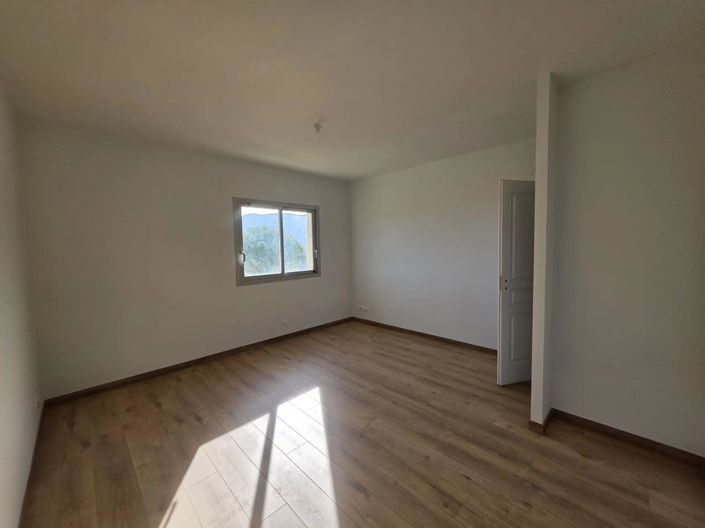 Image No.13-Maison de 4 chambres à vendre à Saint-Martin-de-Castillon