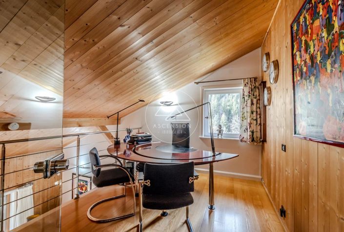 Image No.17-4 Bed House for sale