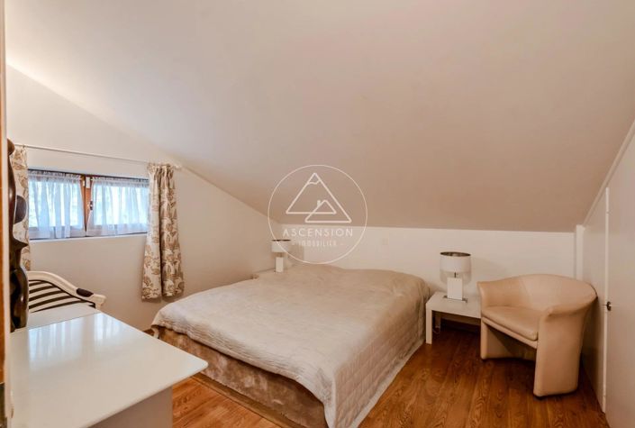 Image No.19-4 Bed House for sale