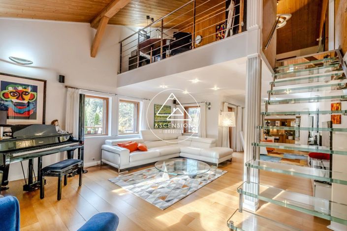 Image No.2-4 Bed House for sale