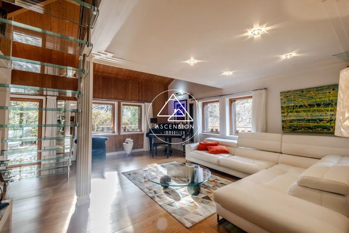 Image No.24-4 Bed House for sale