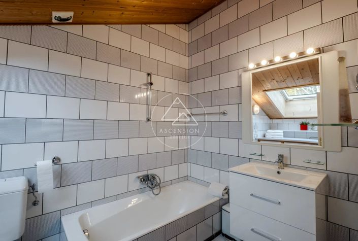 Image No.29-4 Bed House for sale