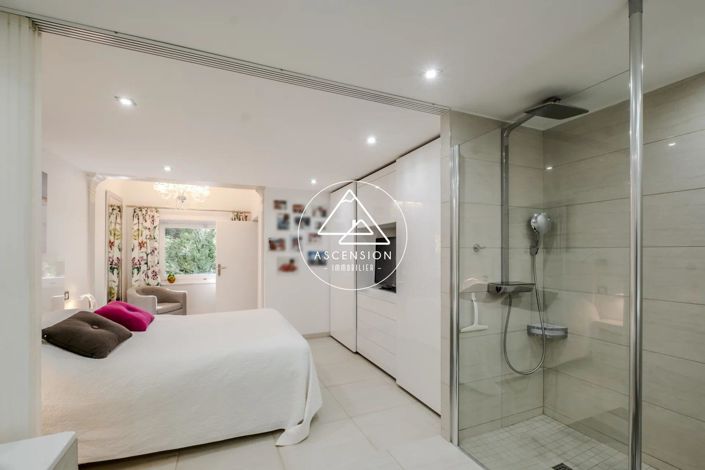 Image No.31-4 Bed House for sale