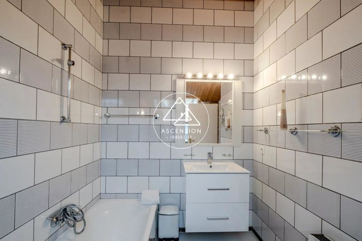 Image No.39-4 Bed House for sale