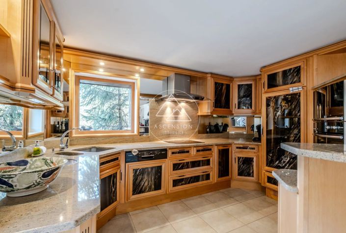 Image No.4-4 Bed House for sale