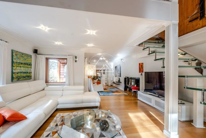 Image No.7-4 Bed House for sale