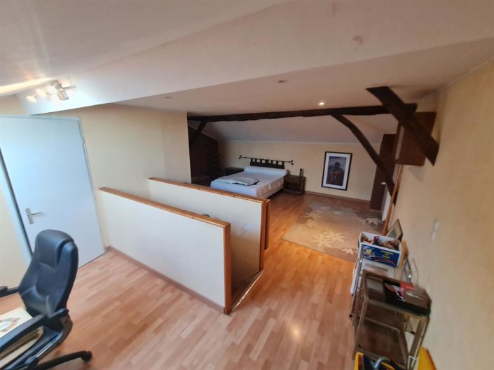 Image No.11-2 Bed House for sale