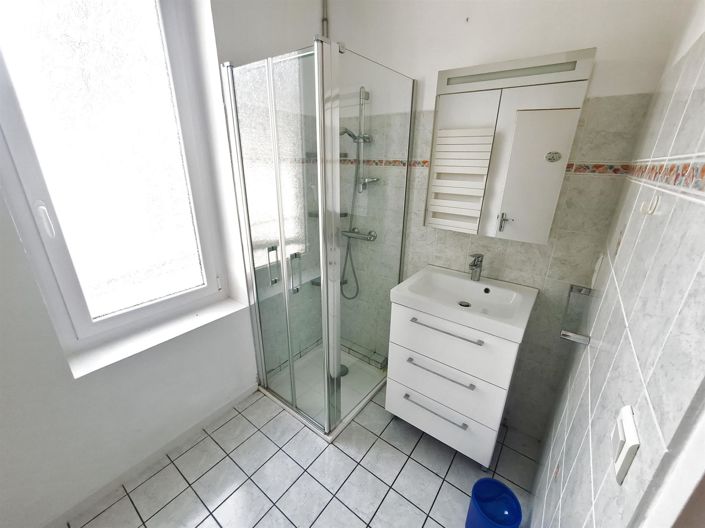 Image No.15-2 Bed House for sale