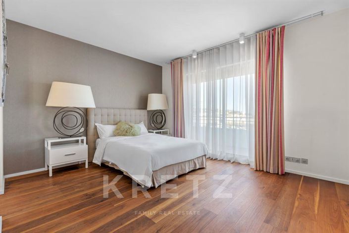 Image No.11-4 Bed Apartment for sale