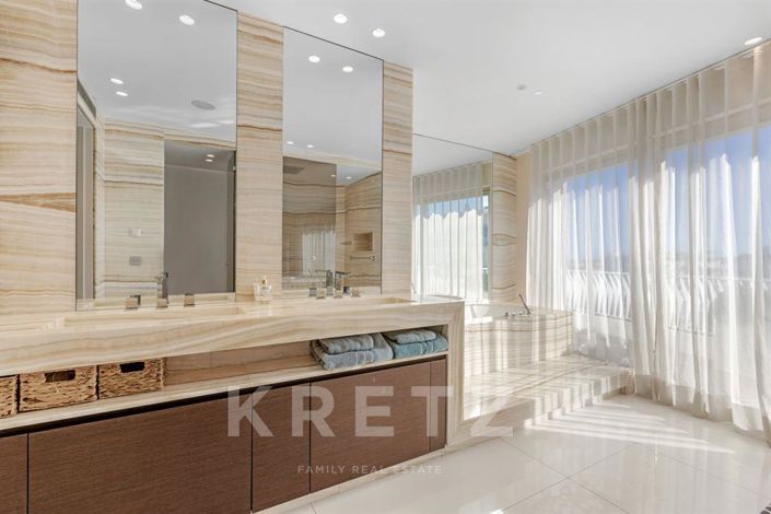 Image No.15-4 Bed Apartment for sale