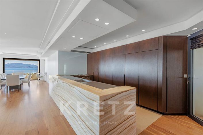 Image No.7-4 Bed Apartment for sale