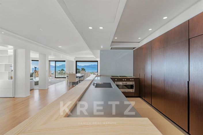 Image No.8-4 Bed Apartment for sale