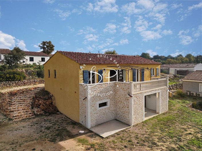 Image No.2-4 Bed House for sale