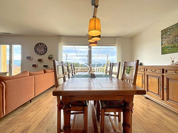 Image No.7-4 Bed House for sale