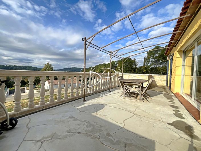 Image No.8-4 Bed House for sale