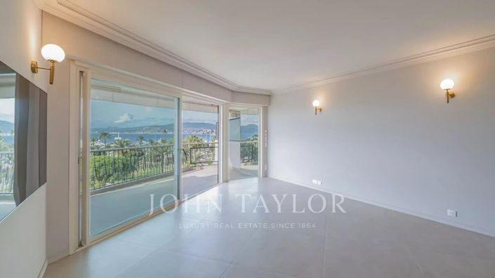 Image No.5-Appartement de 2 chambres à vendre à Cannes