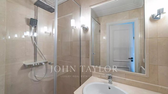 Image No.8-Appartement de 2 chambres à vendre à Cannes