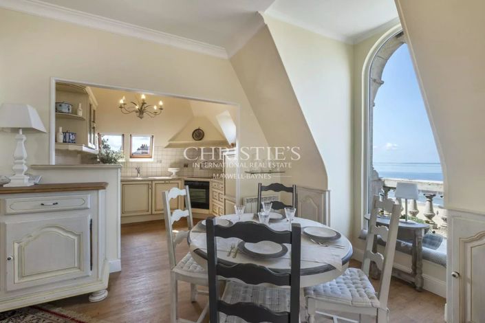 Image No.11-2 Bed Apartment for sale