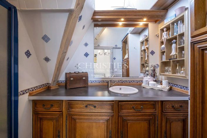 Image No.21-2 Bed Apartment for sale