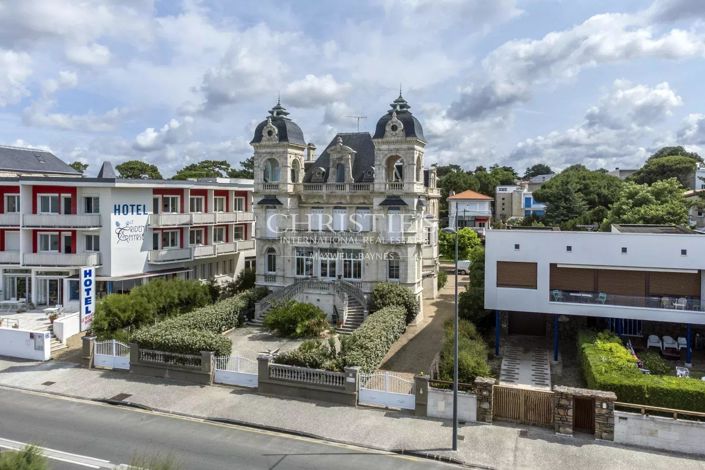 Image No.24-2 Bed Apartment for sale