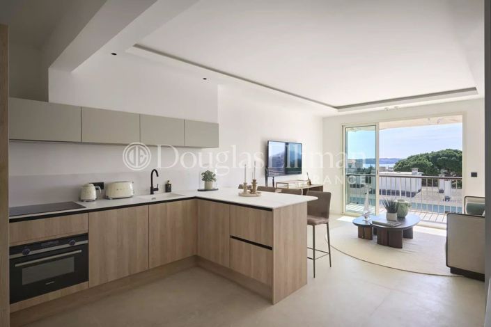 Image No.3-Appartement de 2 chambres à vendre à Cannes