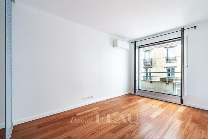 Image No.11-5 Bed Apartment for sale