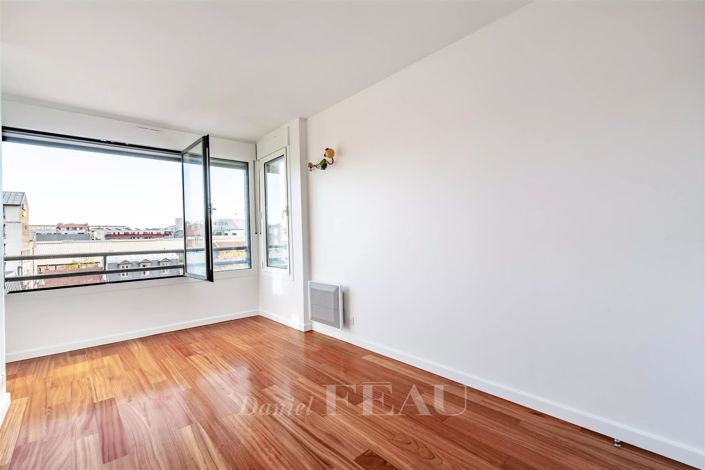 Image No.16-5 Bed Apartment for sale