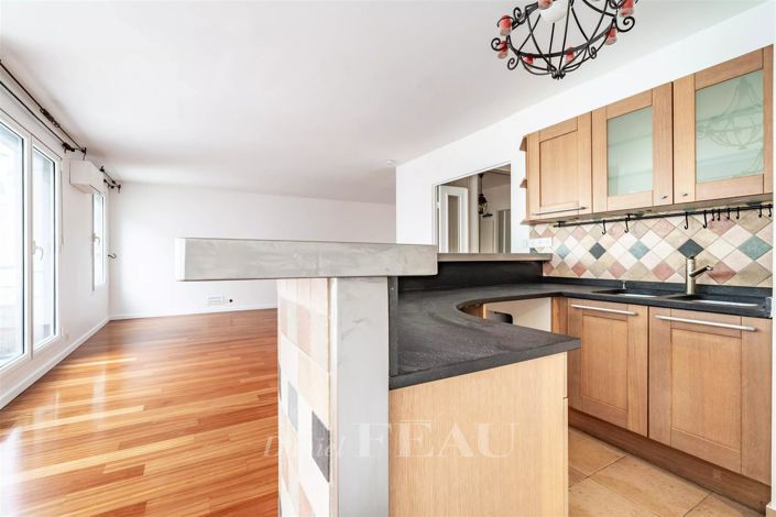 Image No.6-5 Bed Apartment for sale