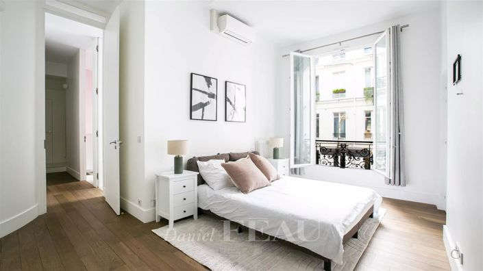 Image No.10-3 Bed Apartment for sale