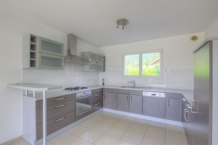 Image No.5-4 Bed House for sale