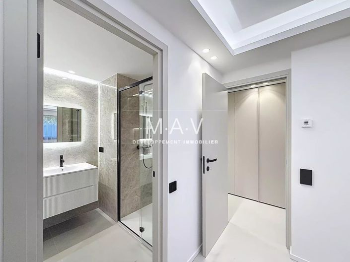 Image No.17-2 Bed Apartment for sale